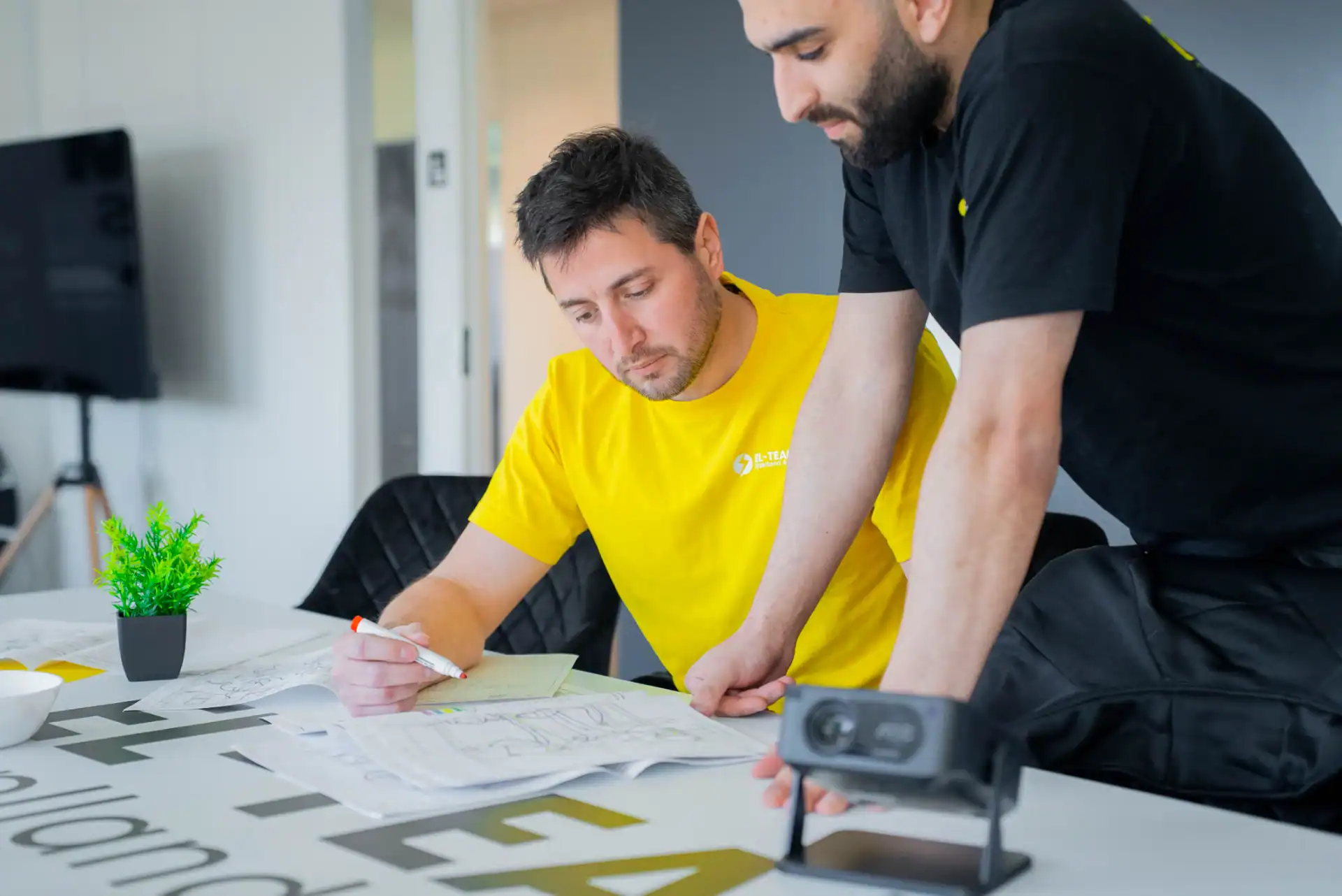 El-Team Sjælland ApS - Professionelt elektrikerteam til alle opgaver.